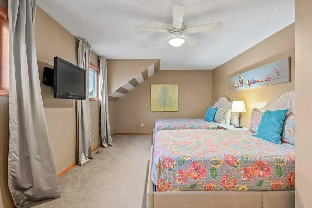 116 Sunlake Gardens SE