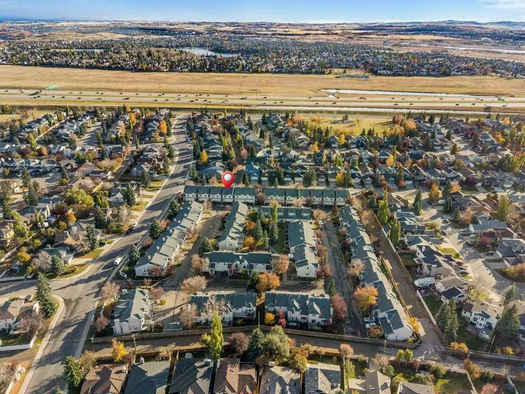 116 Sunlake Gardens SE