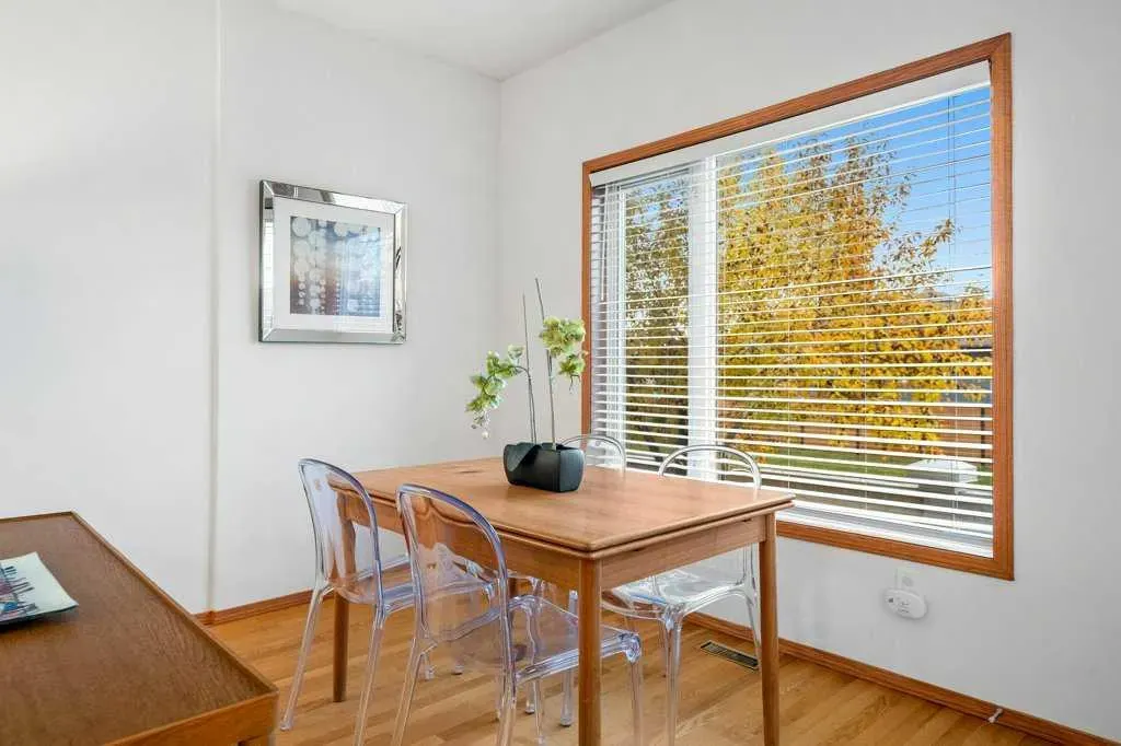 116 Sunlake Gardens SE