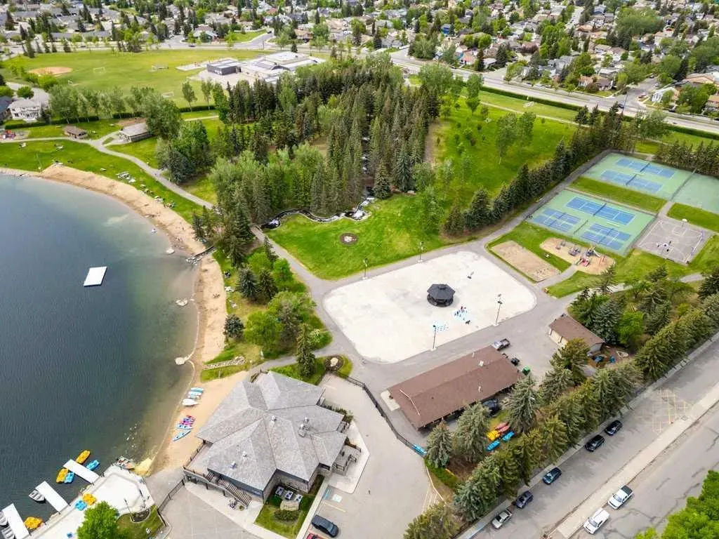 116 Sunlake Gardens SE