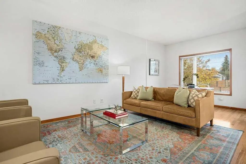 116 Sunlake Gardens SE