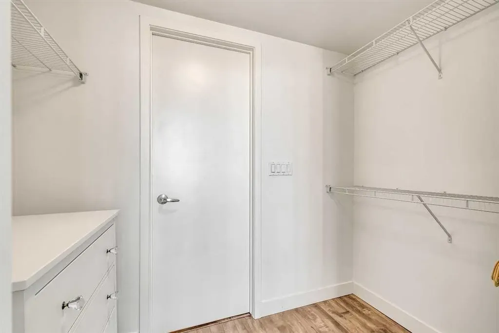 1118 12 Avenue SW, #1204