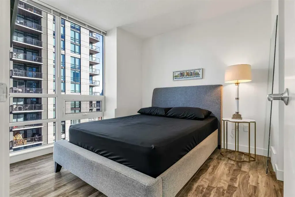 1118 12 Avenue SW, #1204