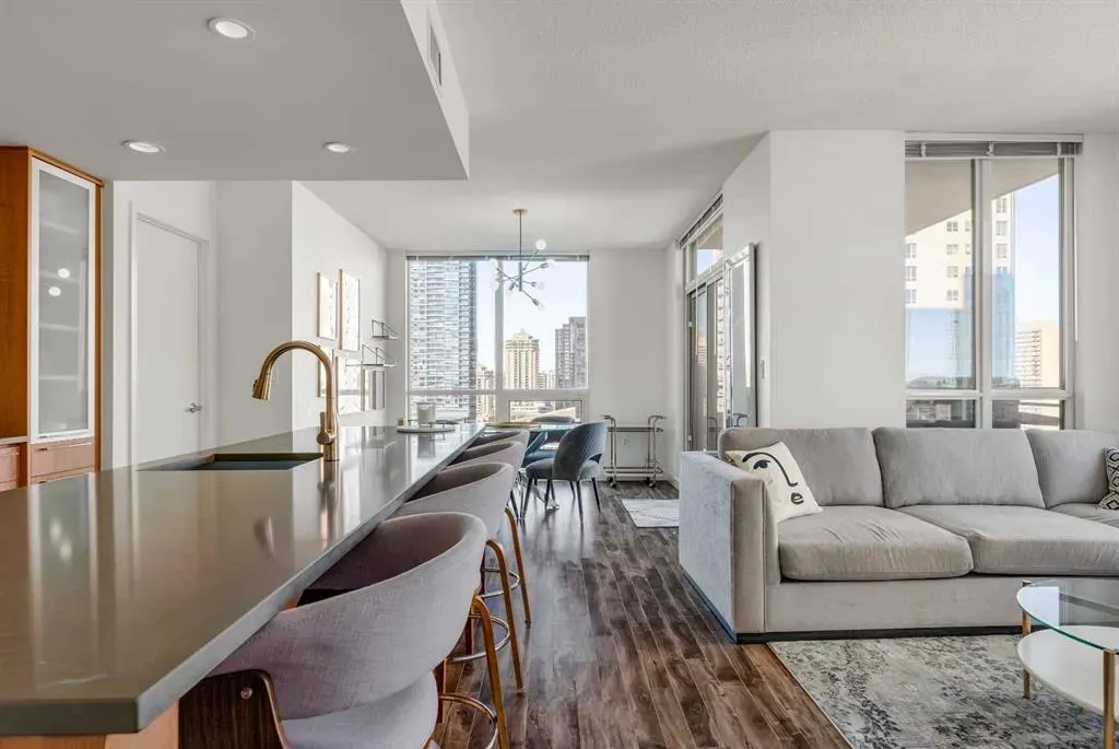 1118 12 Avenue SW, #1204