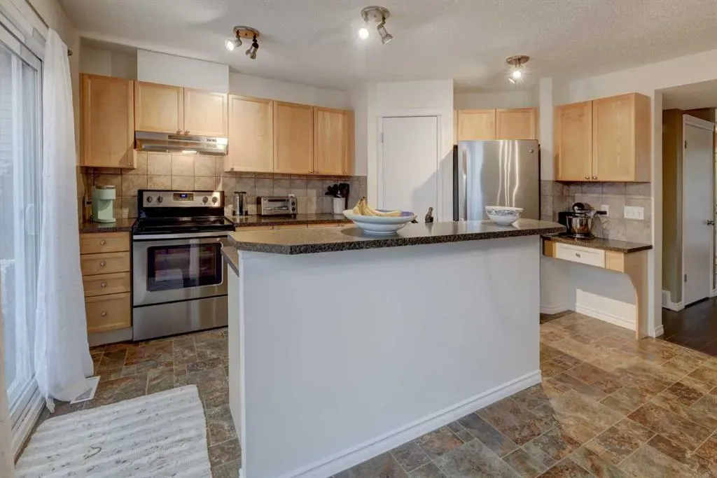 39 Tuscany Springs Place NW