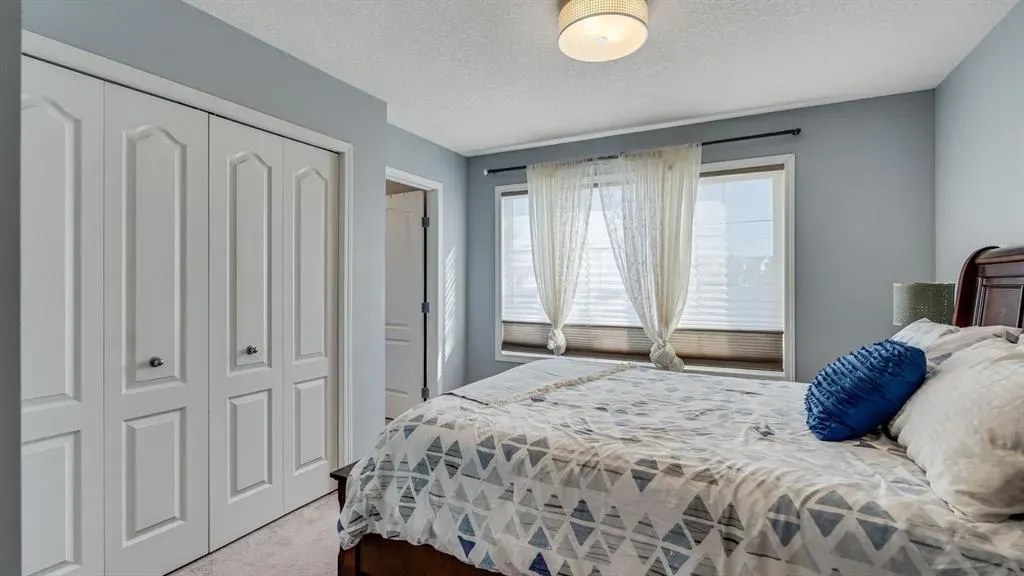 343 Hillcrest Heights SW