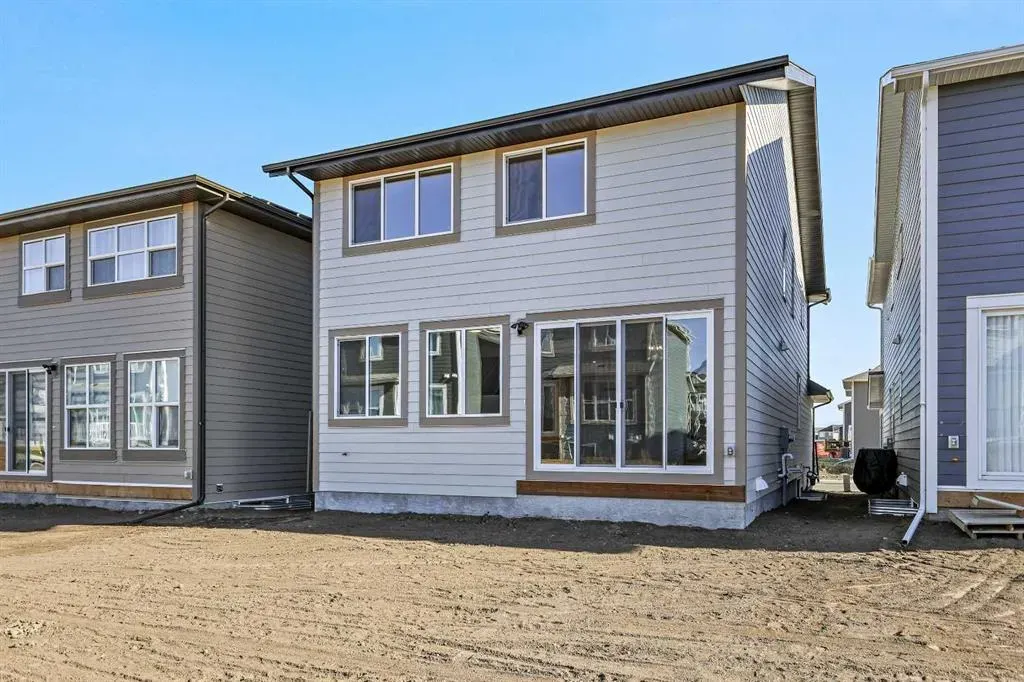 368 Magnolia Crescent SE