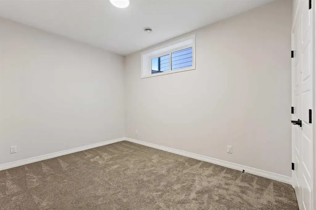 368 Magnolia Crescent SE