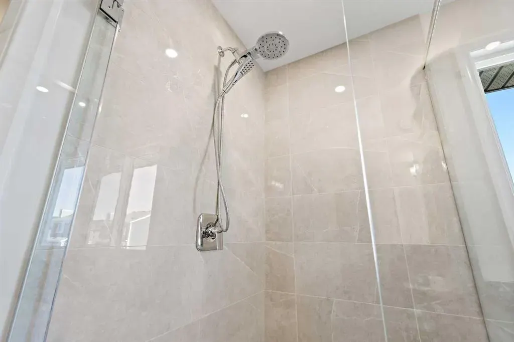 368 Magnolia Crescent SE