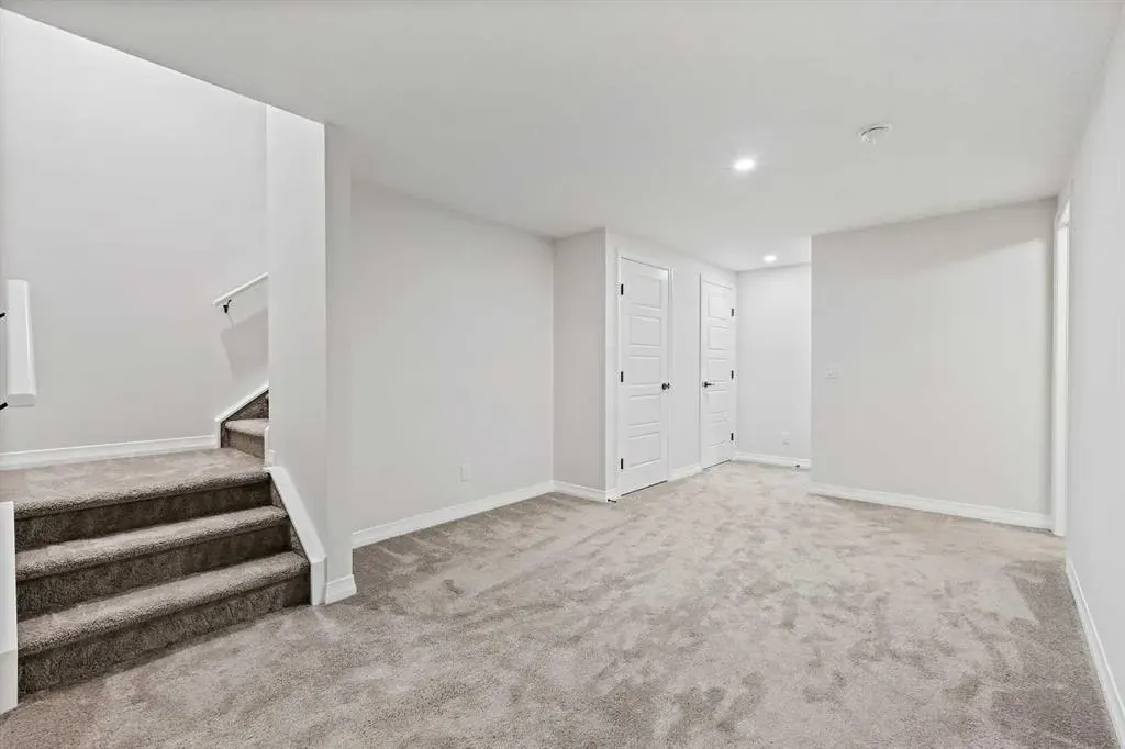 368 Magnolia Crescent SE