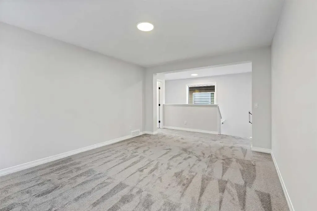 368 Magnolia Crescent SE