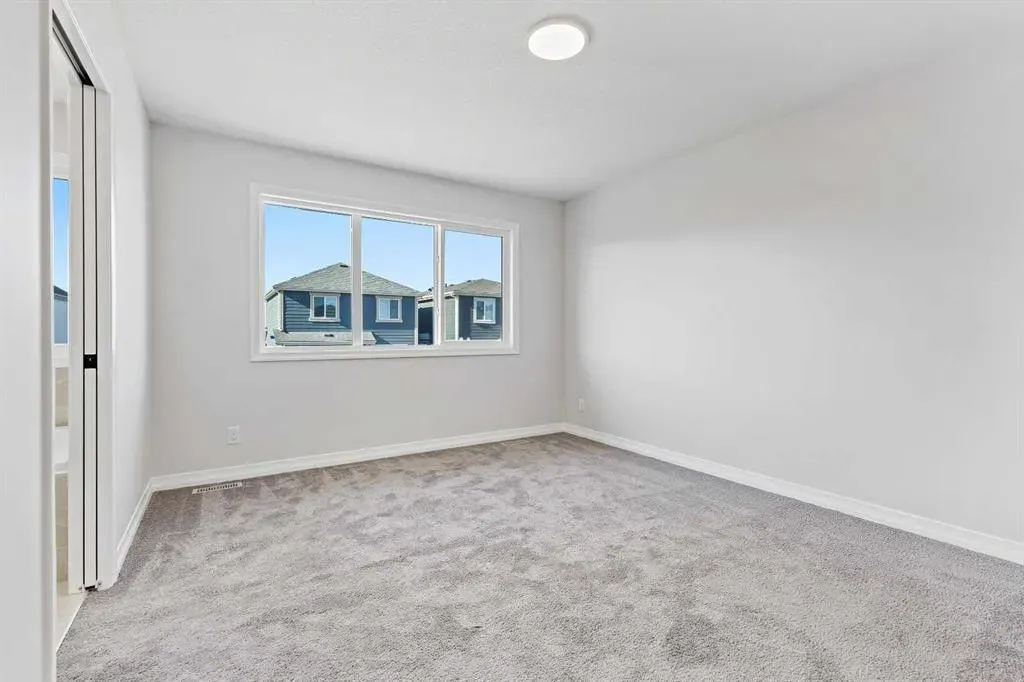 368 Magnolia Crescent SE