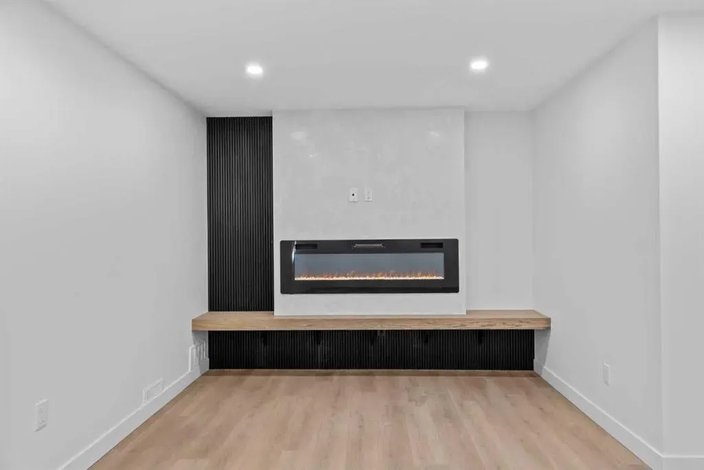 124 Gainsborough Drive SW