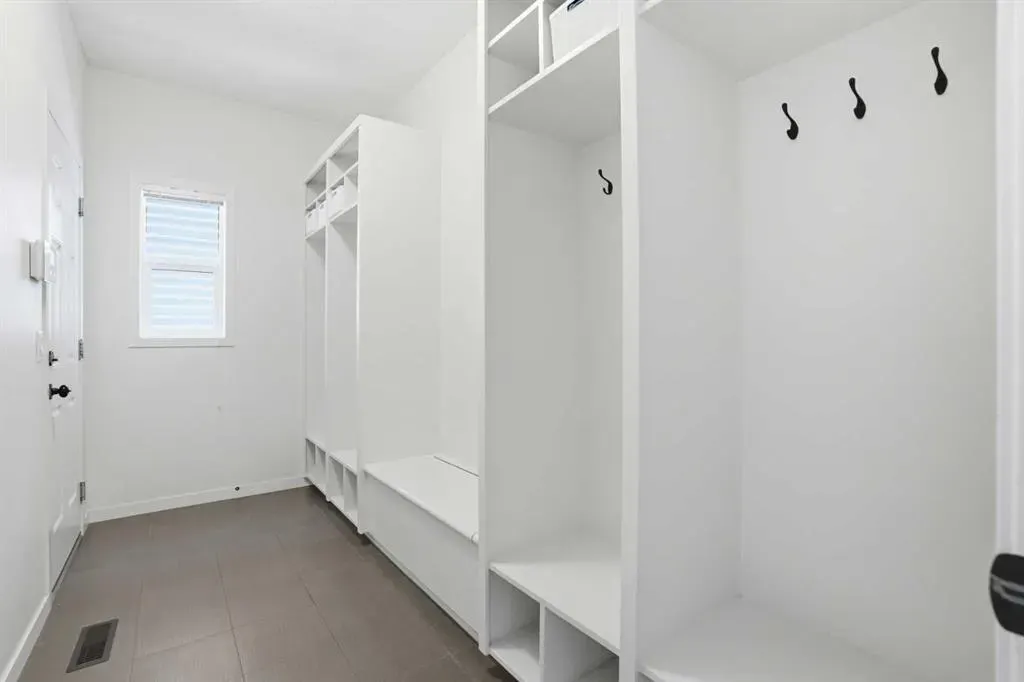 1925 Reunion Terrace NW