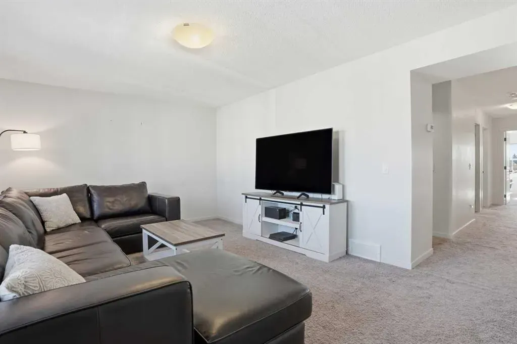 1925 Reunion Terrace NW