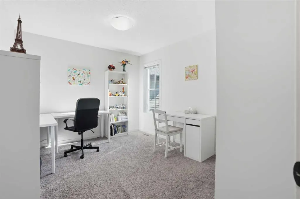 1925 Reunion Terrace NW