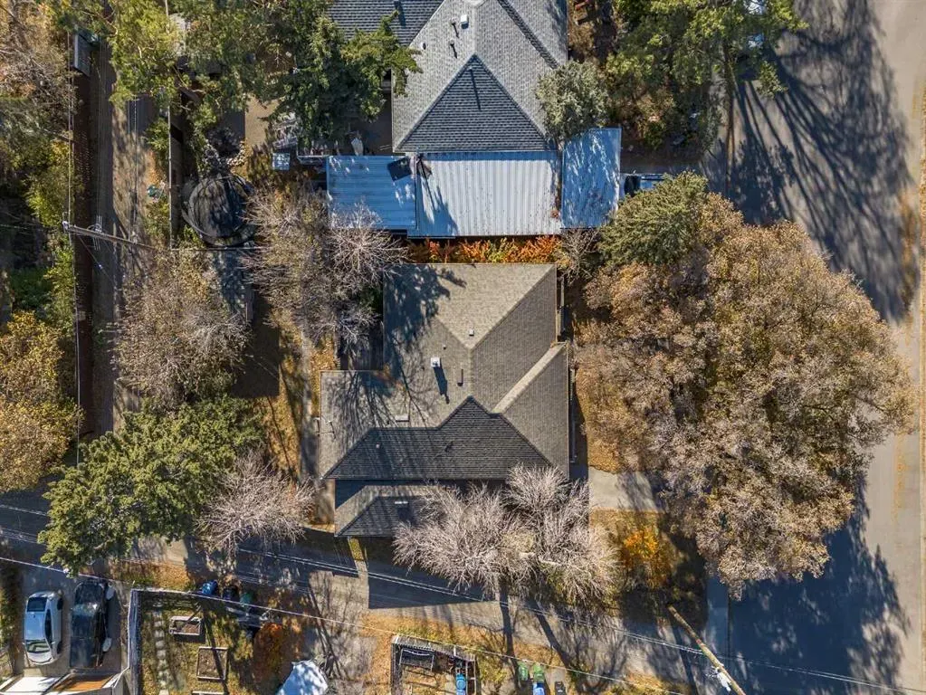 1468 Renfrew Drive NE