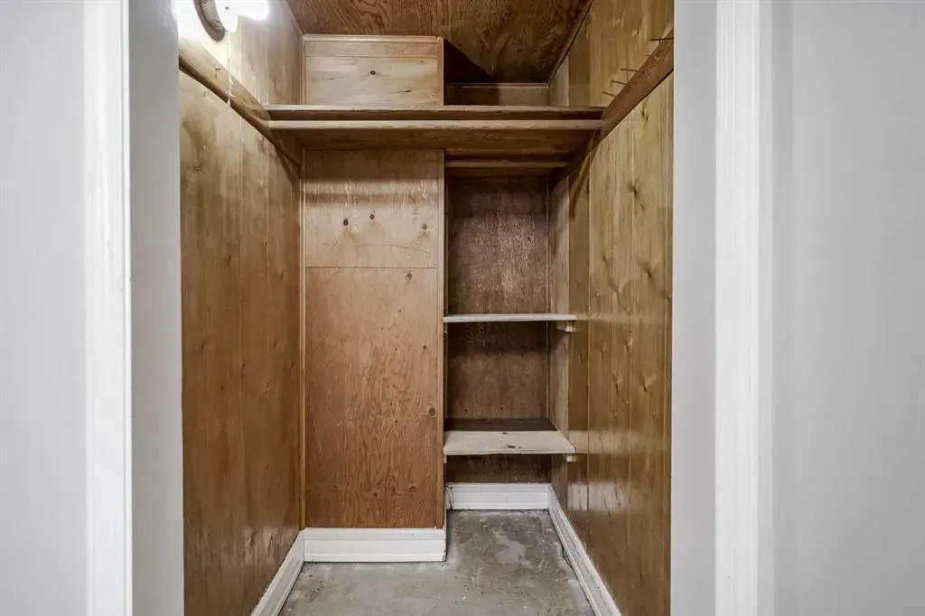 1468 Renfrew Drive NE