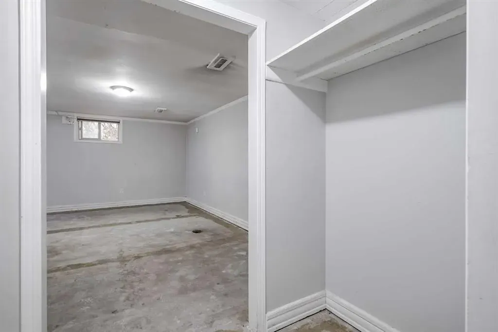 1468 Renfrew Drive NE