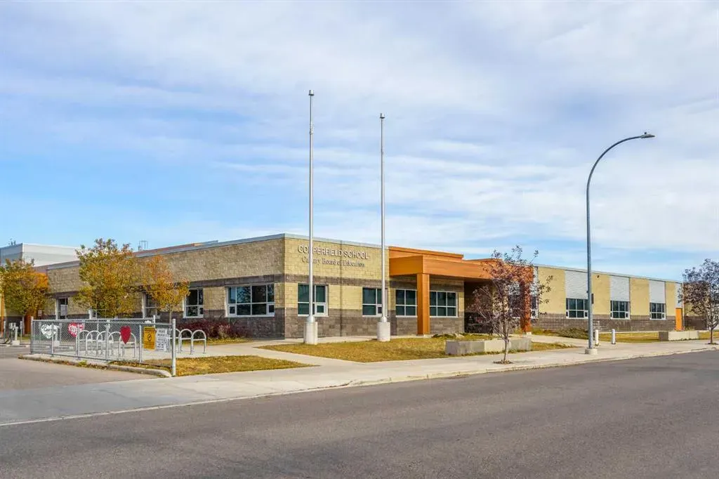 628 Copperstone Manor SE