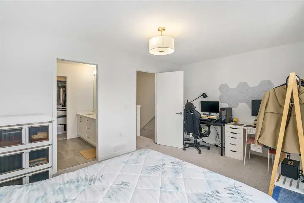 628 Copperstone Manor SE