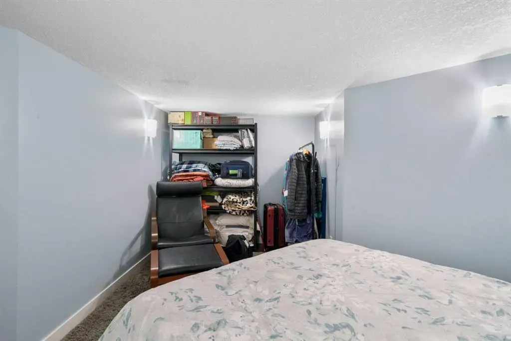 2581 Coopers Circle SW