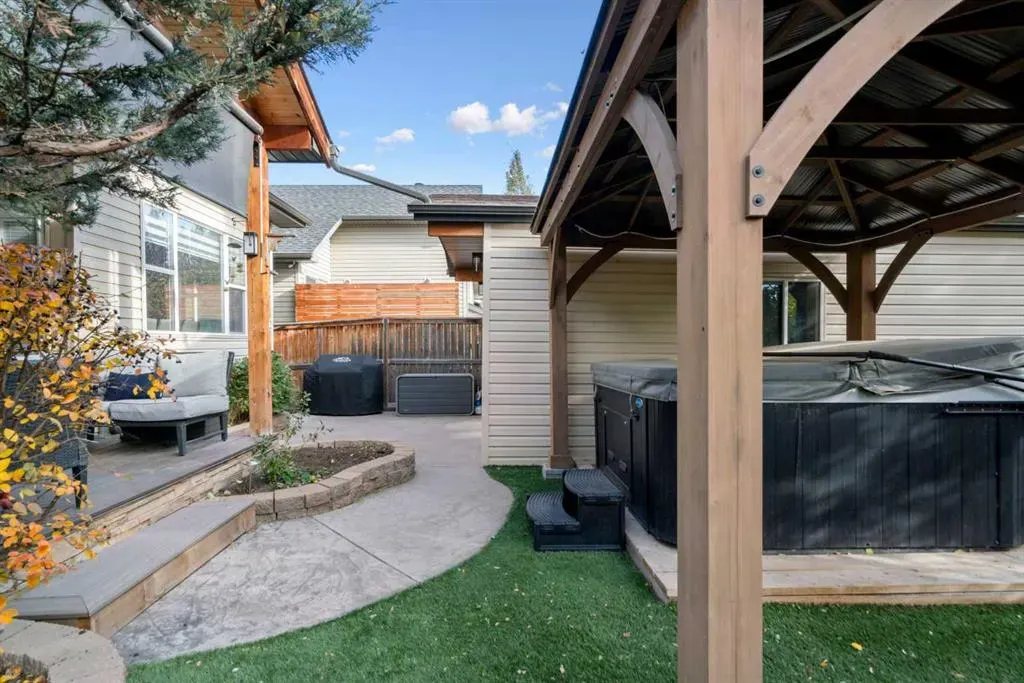 2581 Coopers Circle SW