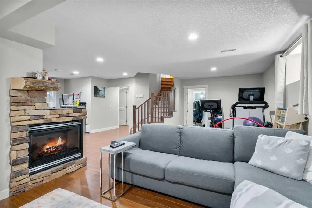 2581 Coopers Circle SW