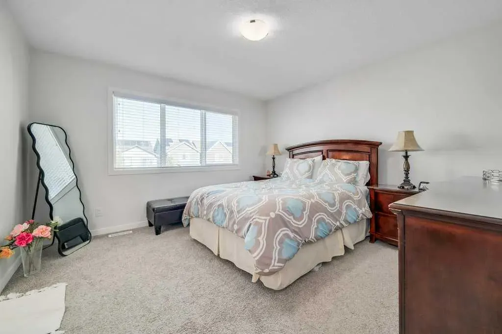 240 Magnolia Heath SE