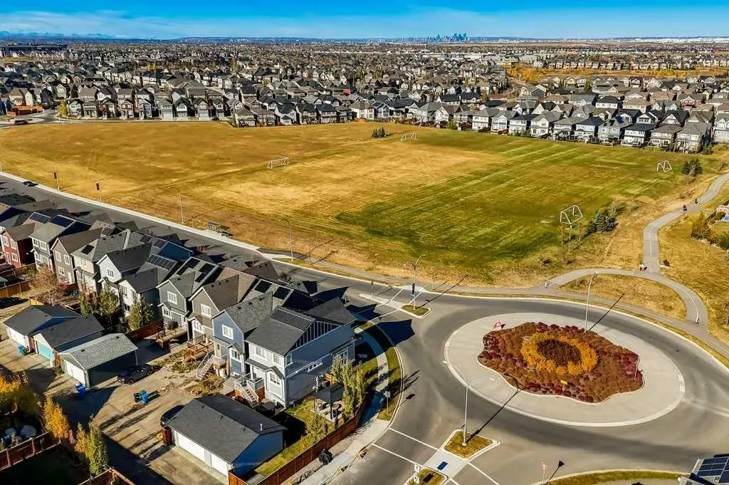 240 Magnolia Heath SE