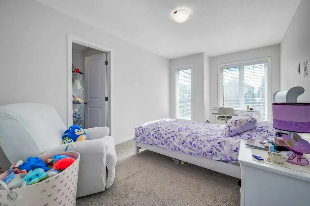 240 Magnolia Heath SE