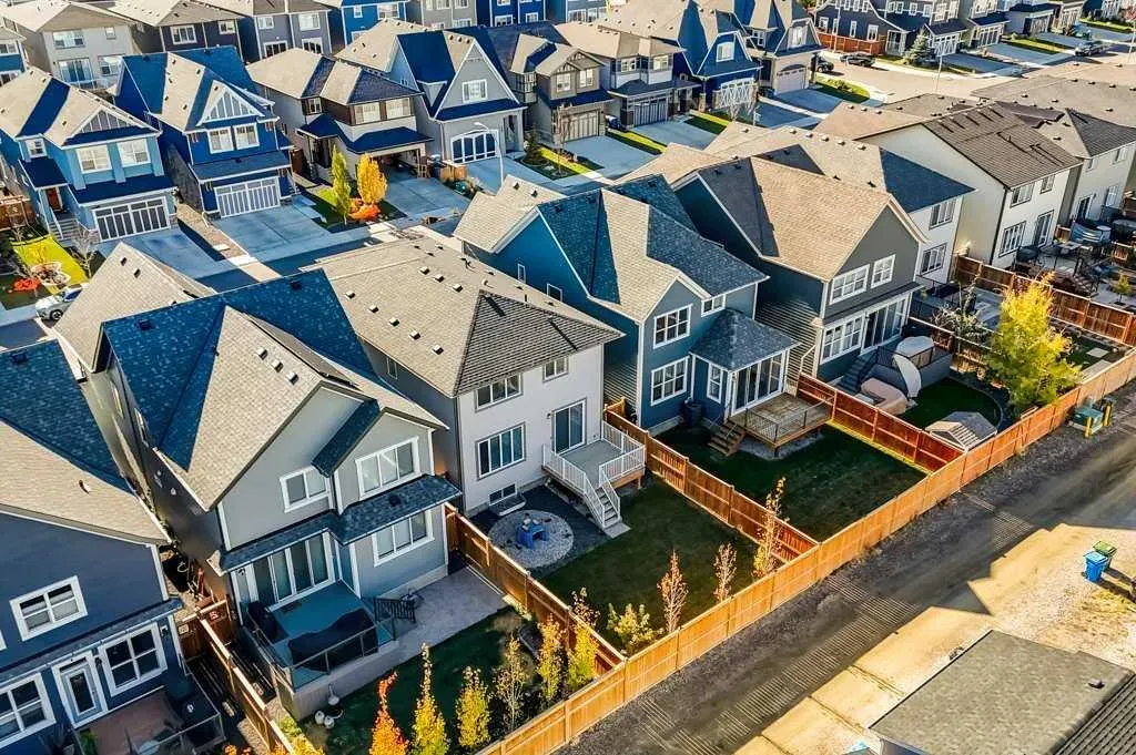 240 Magnolia Heath SE