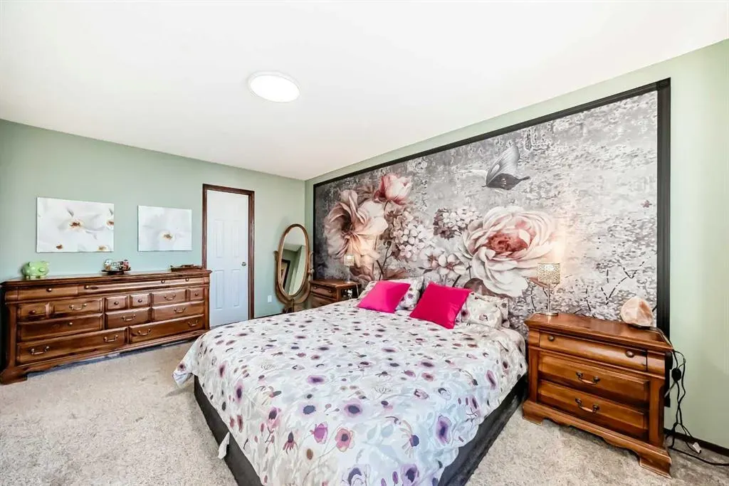 18365 Chaparral Street SE