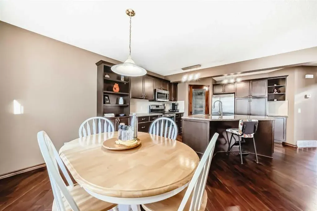 18365 Chaparral Street SE