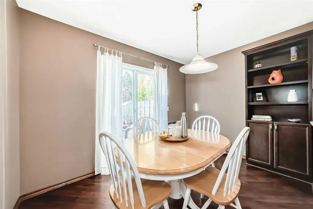 18365 Chaparral Street SE