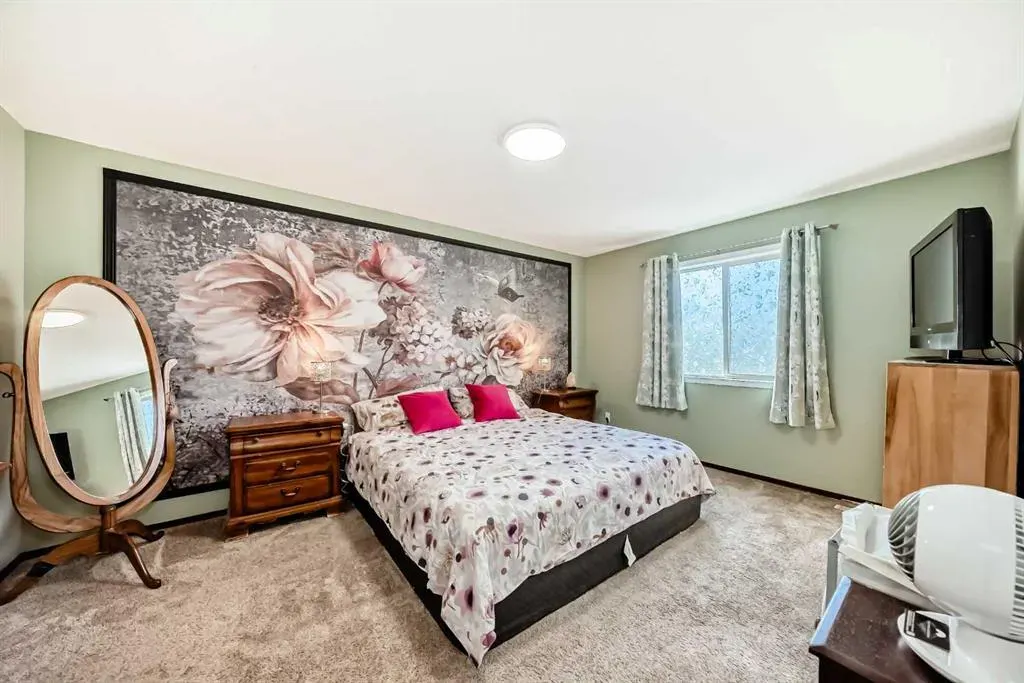 18365 Chaparral Street SE