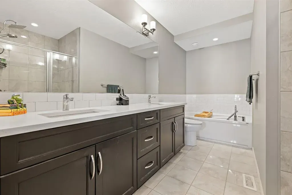 75 Masters Crescent SE