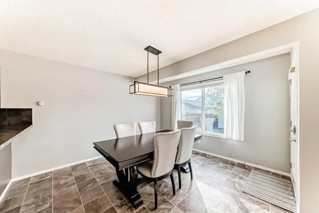 1809 Baywater Gardens SW