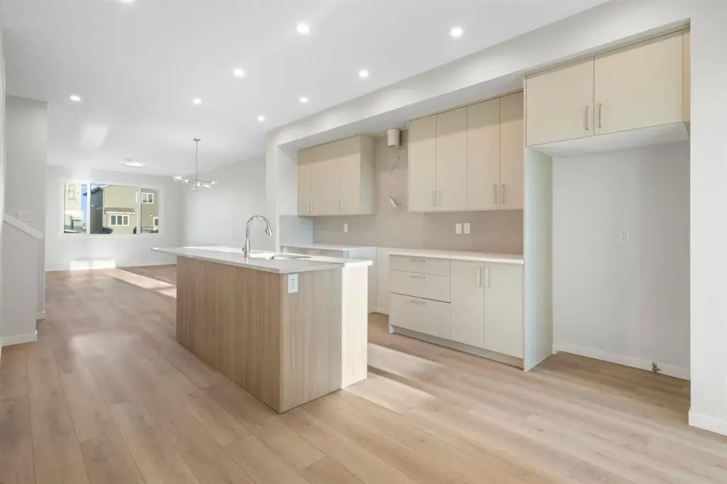 41 Annette Landing NW