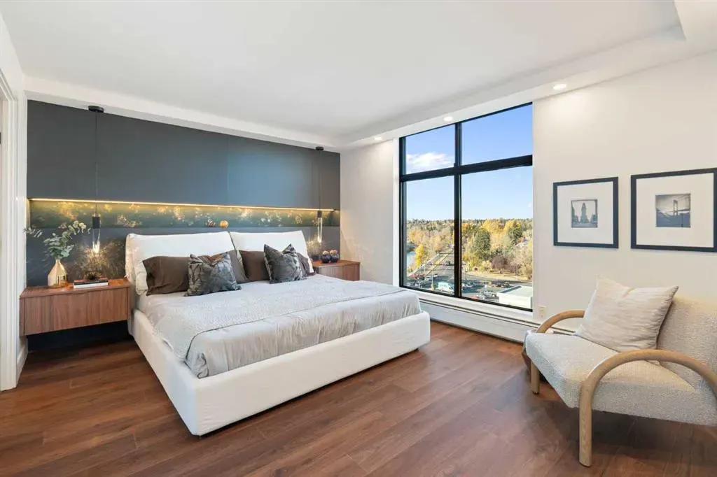 330 26 Avenue SW, #907