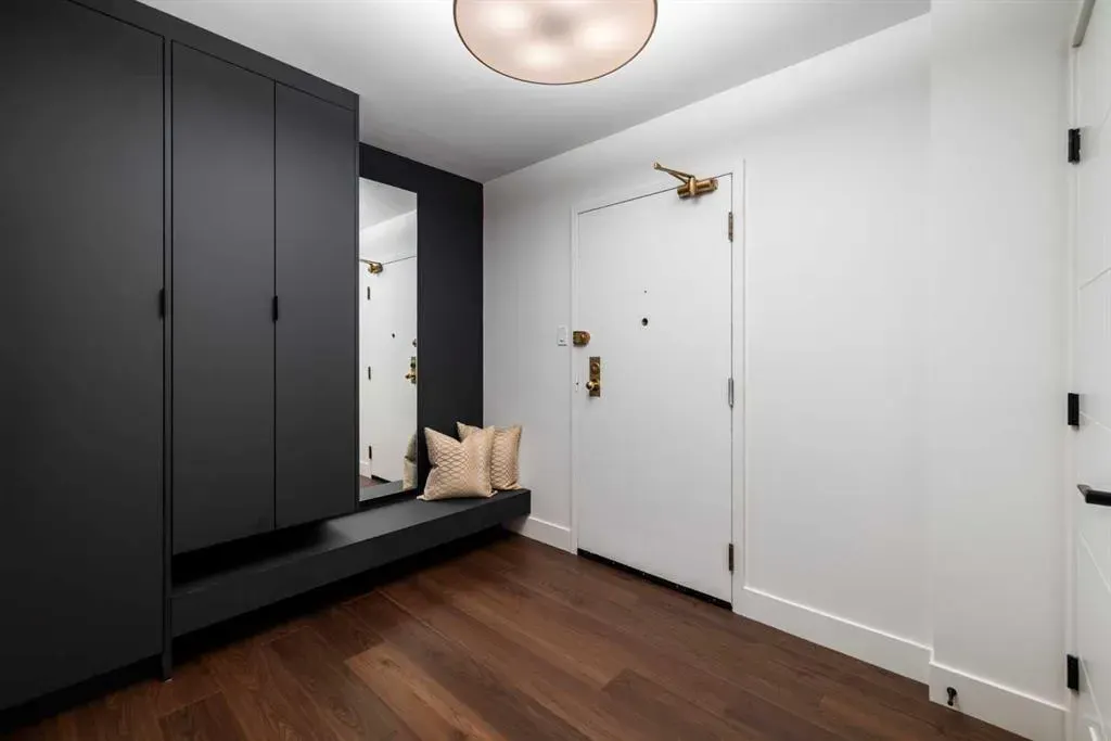 330 26 Avenue SW, #907