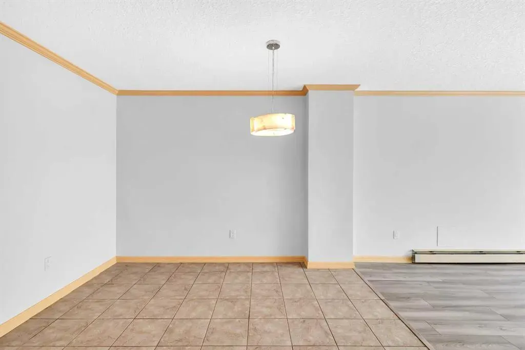 4555 Varsity Lane NW, #305