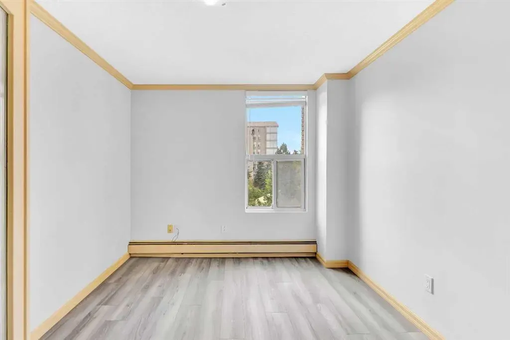 4555 Varsity Lane NW, #305