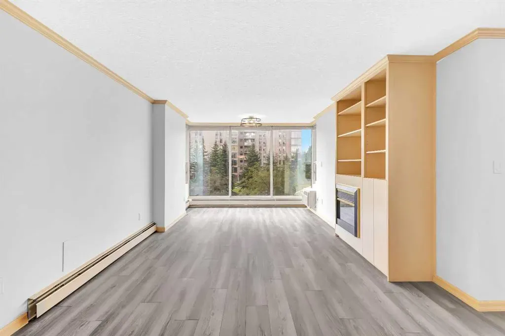 4555 Varsity Lane NW, #305