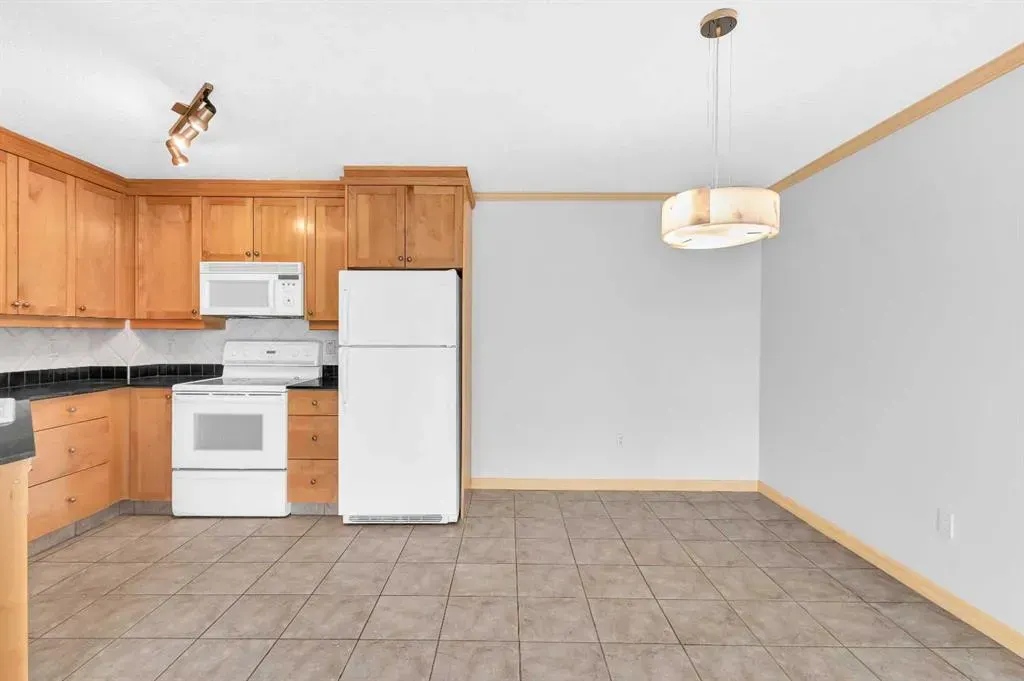 4555 Varsity Lane NW, #305