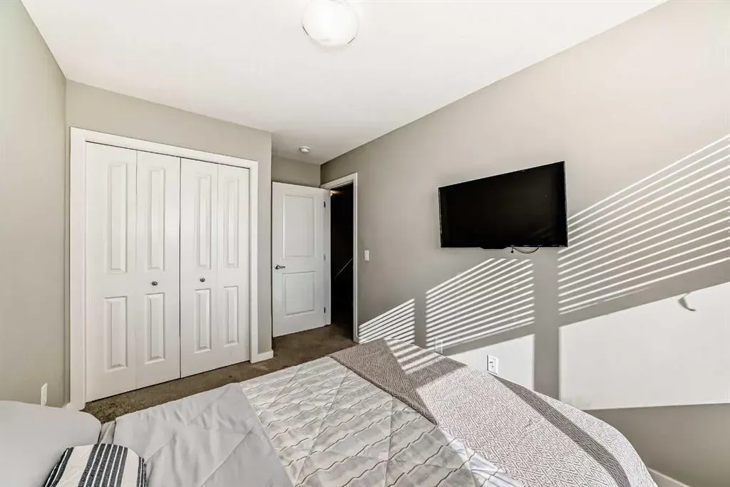 84 Copperstone Villas SE