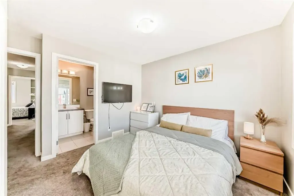 84 Copperstone Villas SE