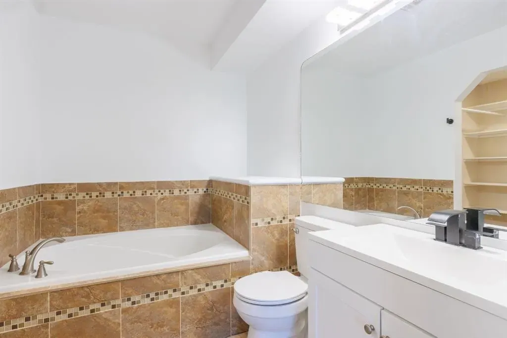 40 Chapalina Crescent SE