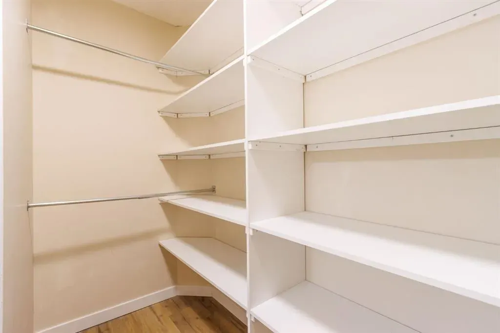 40 Chapalina Crescent SE