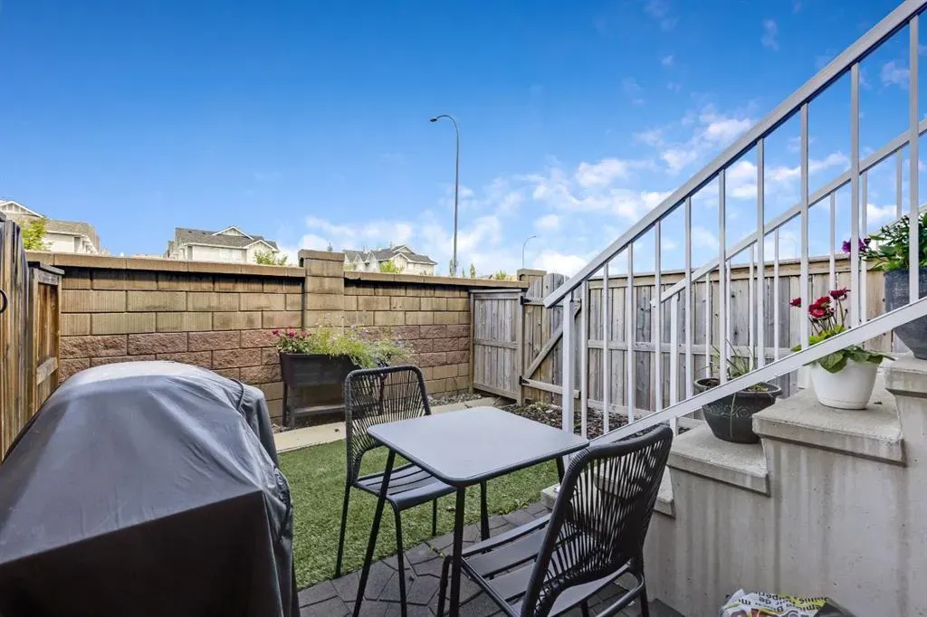 220 Mckenzie Towne Close SE